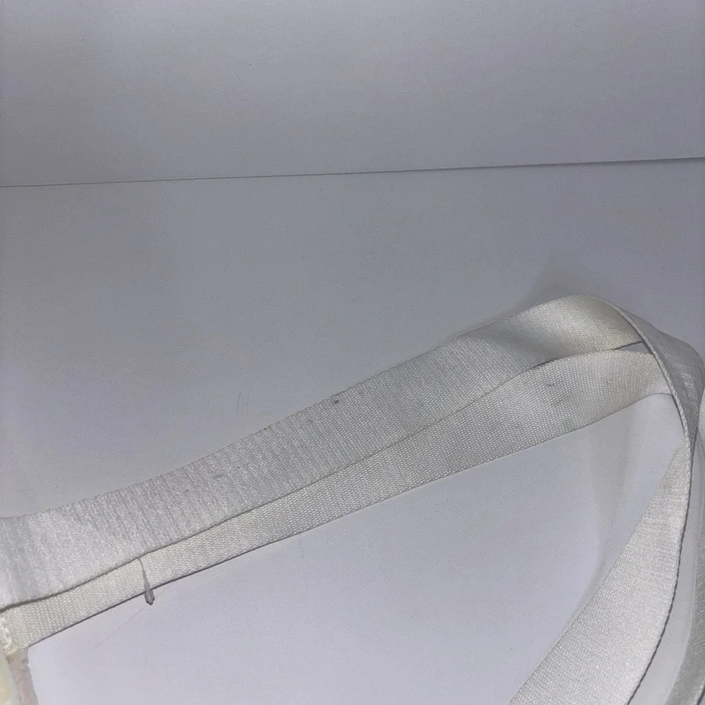 Bath & Body Works Iridescent White Puffer Tote Bag From 2023 Black Friday VIP
